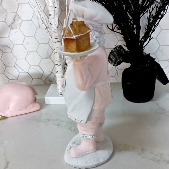 NEW! Shabby Chic GINGERBREAD BAKING SANTA DECOR - Picture 3 of 6